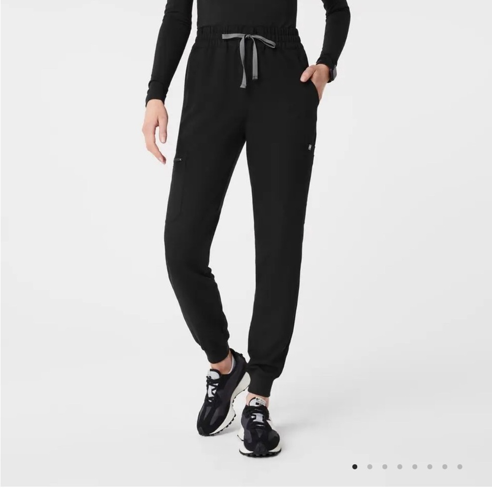 Figs Black Technical Jogger Pants - Picture 4 of 4
